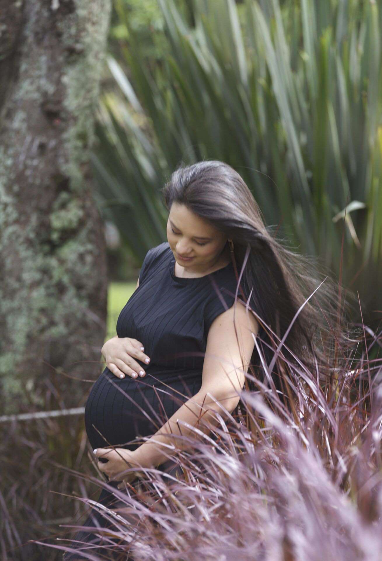 foto estudio de embarazo en la naturaleza