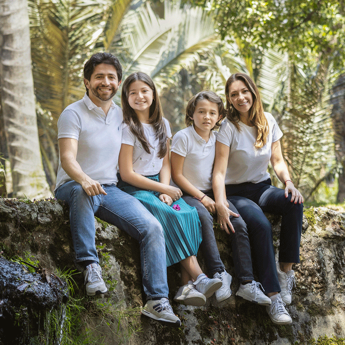 Foto estudio familiar en exteriores